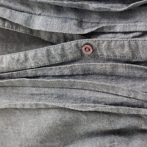 Ricki's women's blue chambray long button up. Sz 0 - Picture 4 of 5